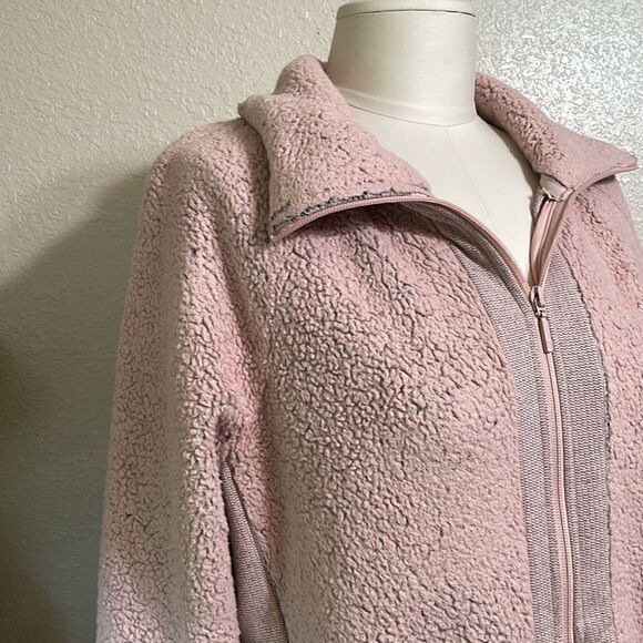 THE North Face Osito jacket - Picture 2 of 13